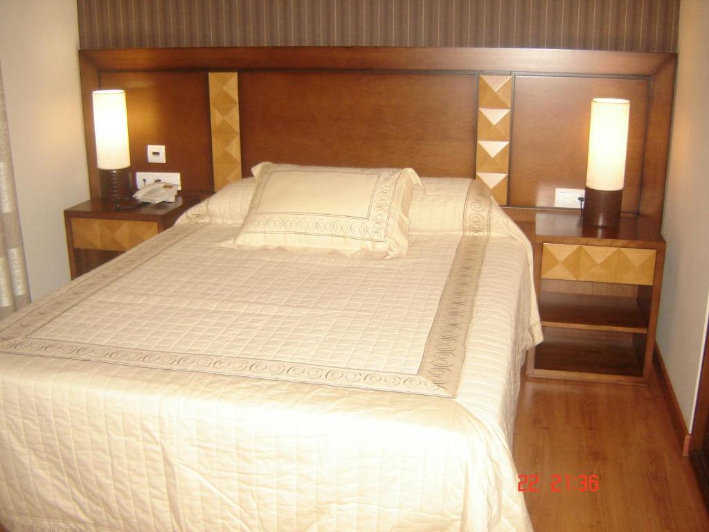 Hotel Ciudad De Martos Bilik gambar