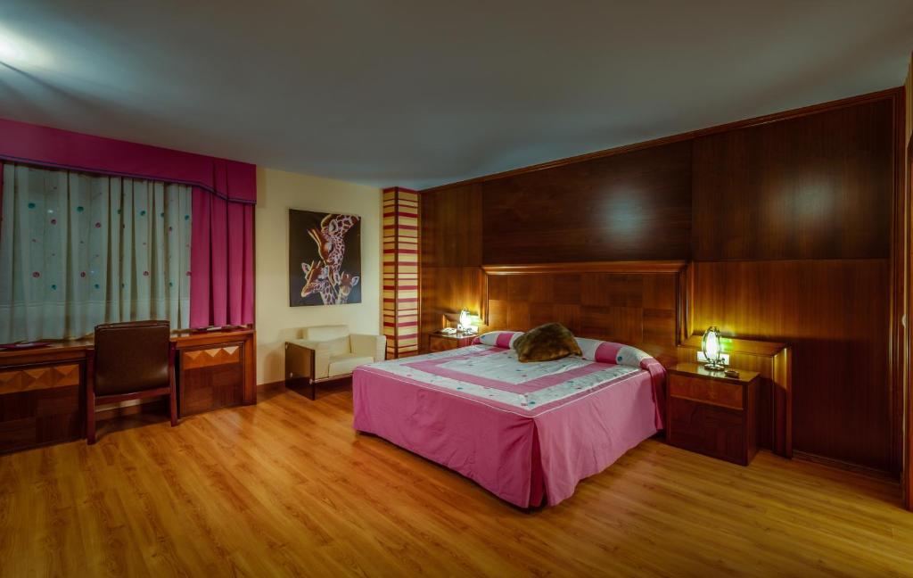 Hotel Ciudad De Martos Luaran gambar